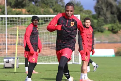 أفارقة من مصر (6)..  شيكو بانزا ومواجهة "أصدقاء الأمس" في كأس الأمم